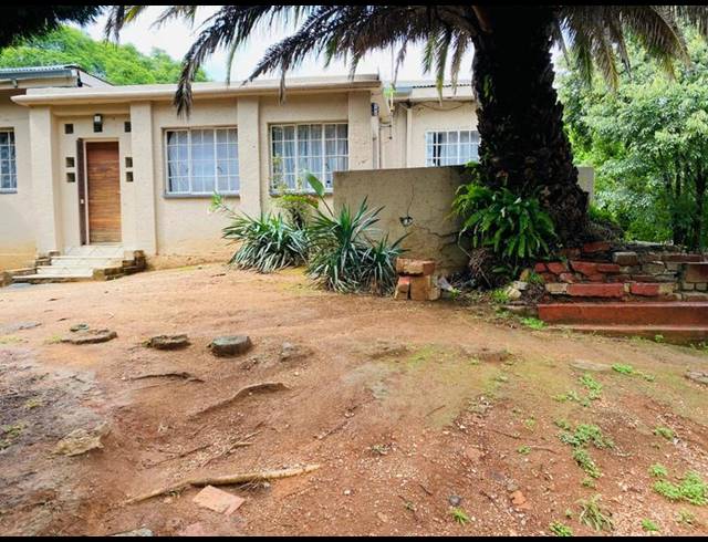 18 BEDROOM HOUSE FOR SALE IN BRAMLEY VIEW